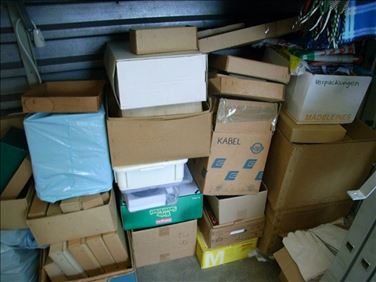 Abbildung: Kartons  viele, Viele, VIELE  