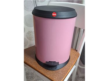 Abbildung: Tret-Mülleimer von Hailo (rosa, 13 Liter)