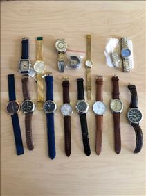 Abbildung: 13 Armbanduhren aus Nachlass 
