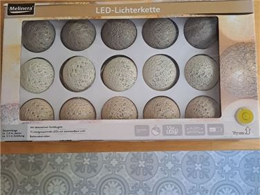 Abbildung: LED-Lichterkette (neuwertig, 15 Leuchten)