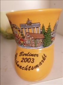 Abbildung: Glühwein Stiefel Tasse 2003 Weihnachtsmarkt 